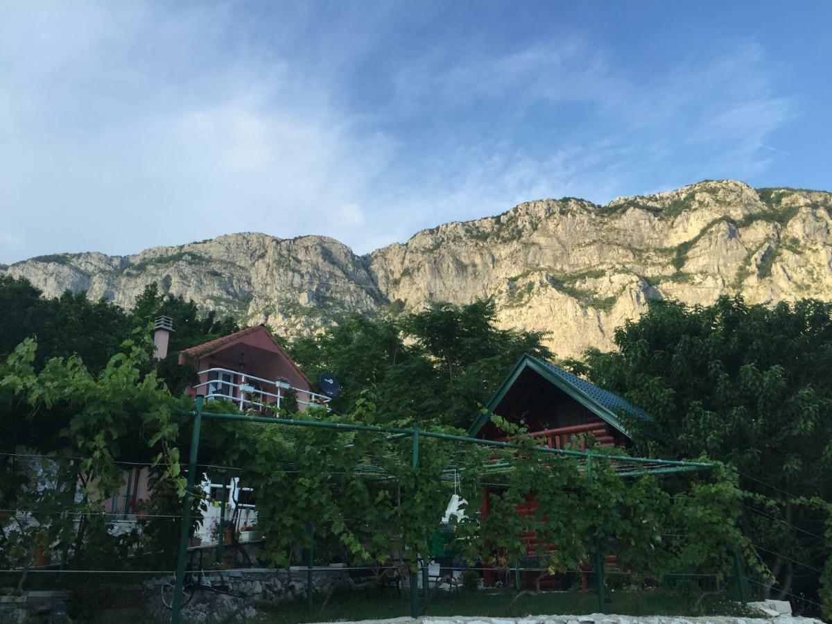 Holiday Village Ostrog Nikšić Exterior foto